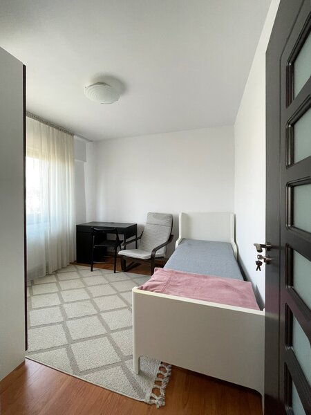 Giurgiului Str. Ghimpati  Apartament 3 camere Parcare inclusa